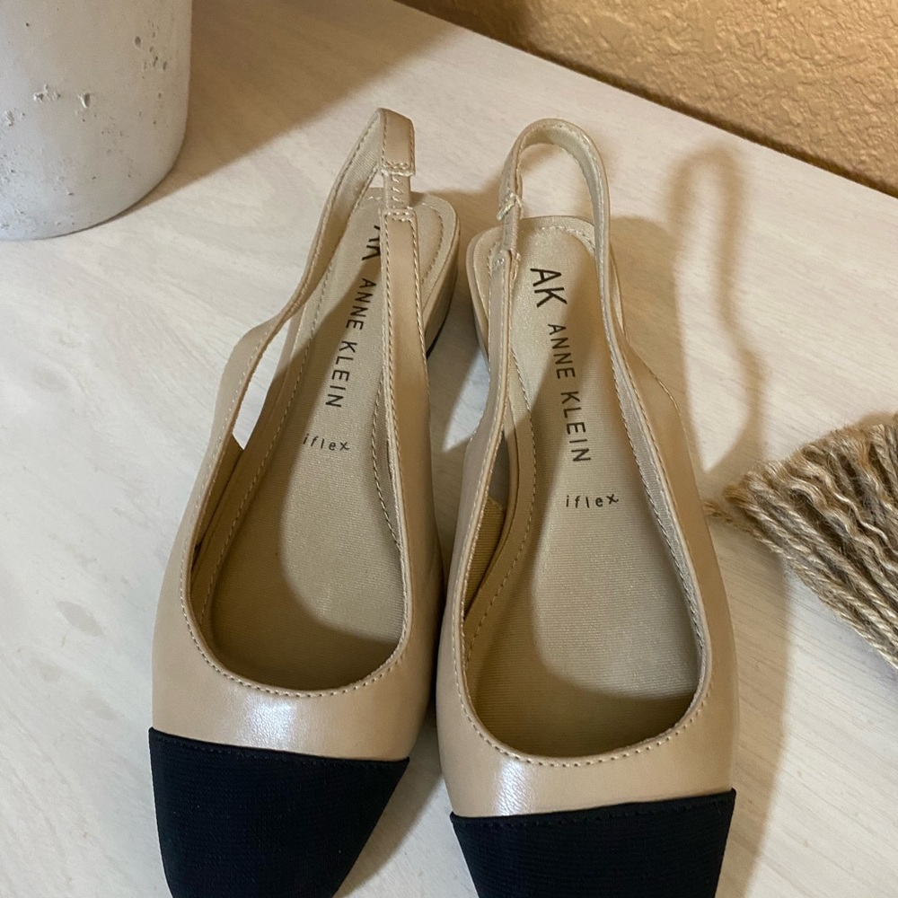 Anne Klein Women's Beige and Black Slingback Flats